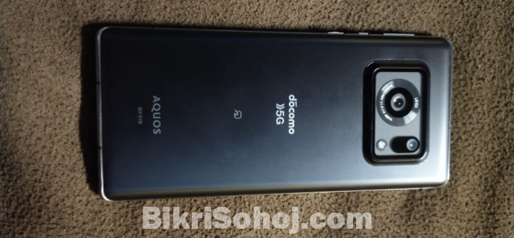 aquos r6